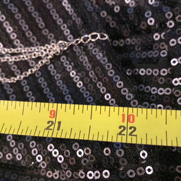 LIZ CLAIBORNE - necklace: triple-tier, multi-sized clear iridescent beads, adj. - Picture 9 of 16